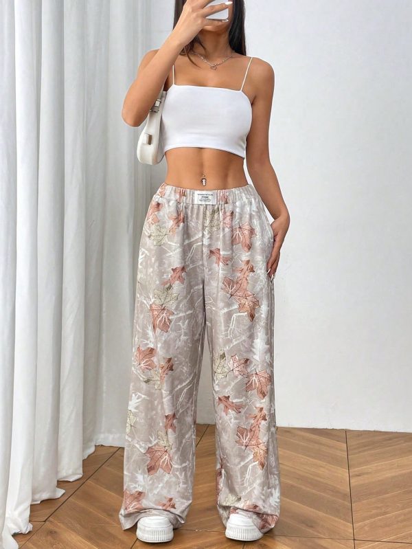 Women's Maple Leaf & Letter Print Pocketed Wide Leg Loose Casual Pants