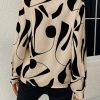 Women Asymmetrical Print Long Sleeve Casual Blouse