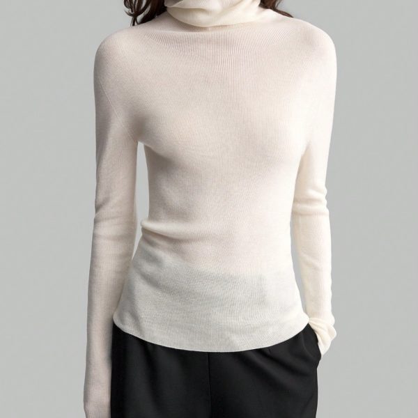 Cream-White Seamless Turtleneck Lightweight Knitted Wool Sweater Seamless Knitwear