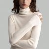 Cream-White Seamless Turtleneck Lightweight Knitted Wool Sweater Seamless Knitwear