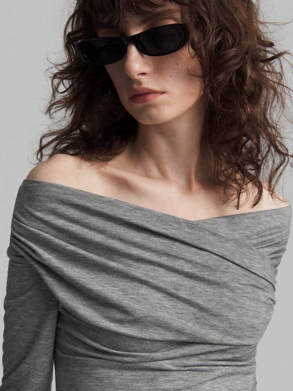 Women Off-Shoulder Long Sleeve Pleated Slim Fit T-Shirt, Spring And Summer, Fall Back-To-School Clothing