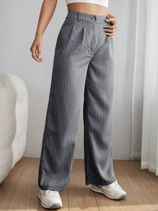 Striped Print Plicated Detail Pants