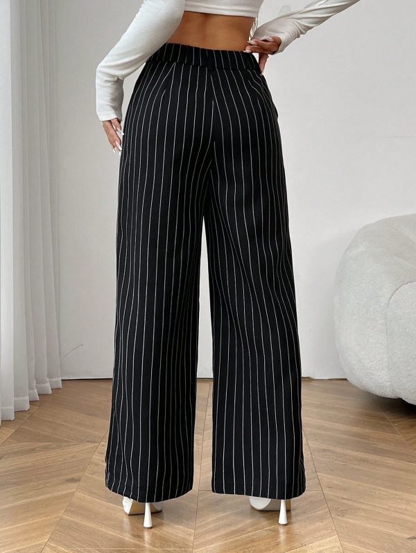 Black And White Striped Women's Suit Pants Suitable For Commuting