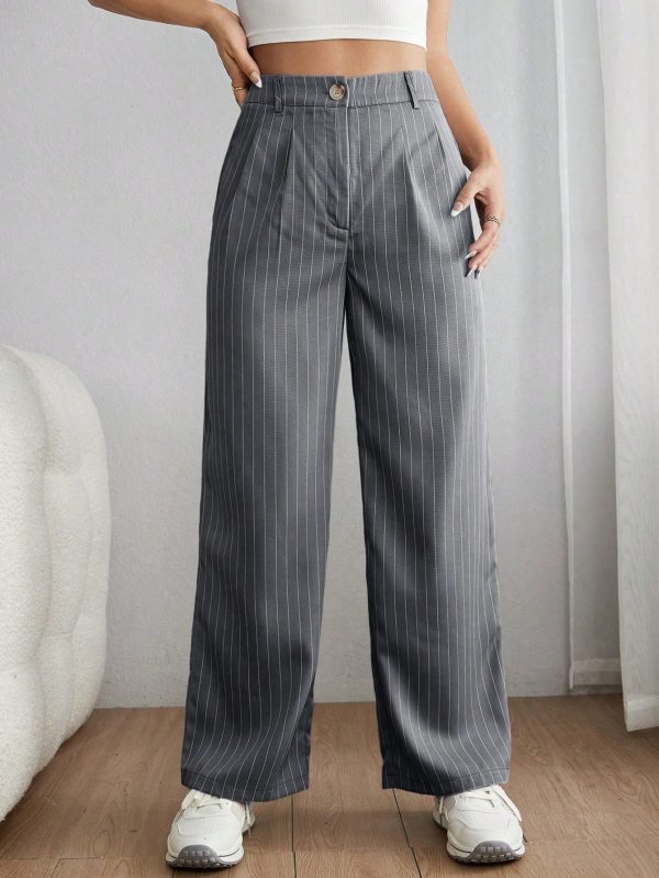 Striped Print Plicated Detail Pants